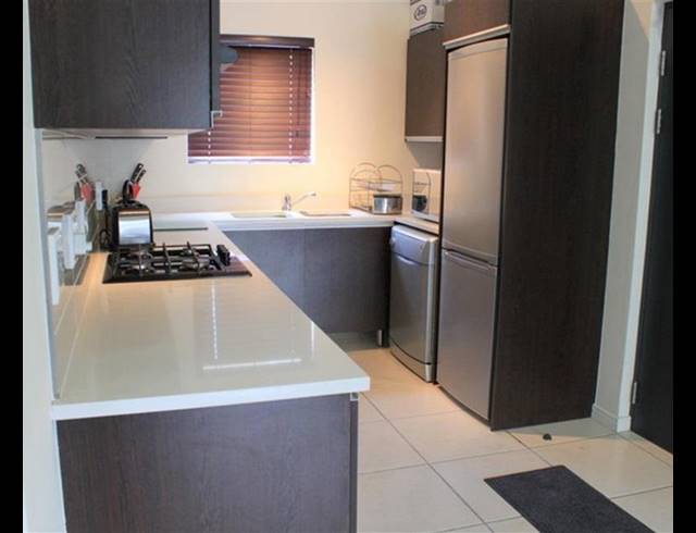 2 BEDROOM PROPERTY TO RENT IN DE VELDE